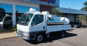 Mitsubishi Canter Cisterna